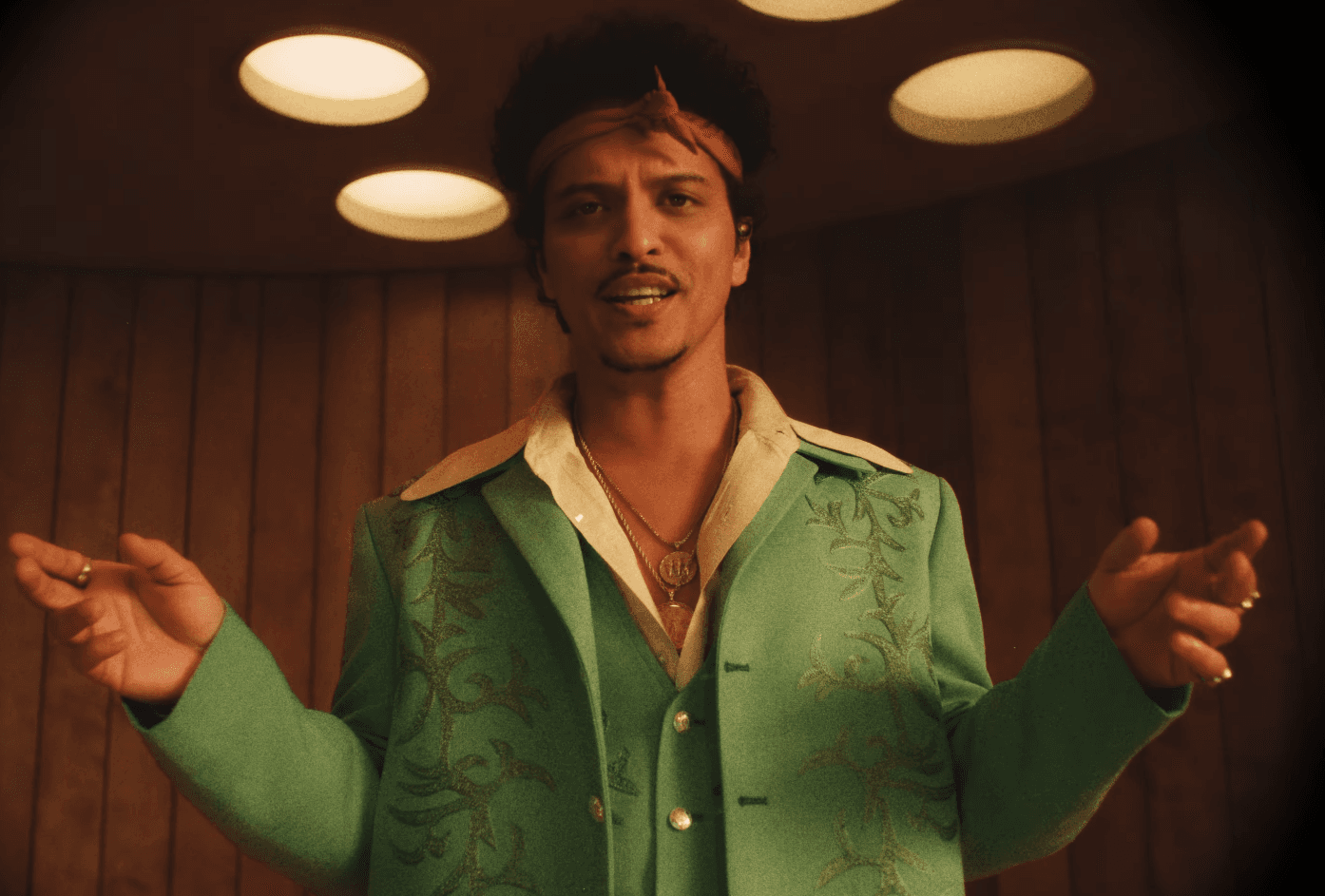 Bruno Mars Rilis Single I Just Might, Pembuka Album The Romantic