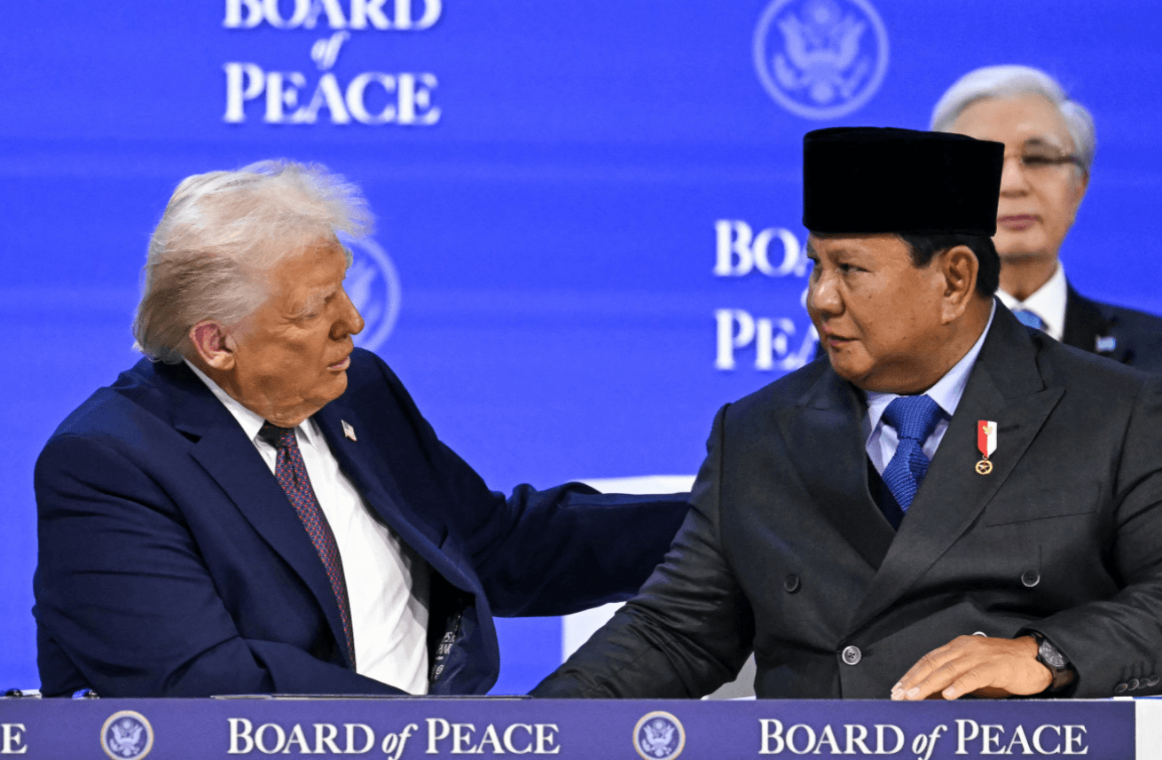 Prabowo Ikut Dewan Perdamaian Gaza, Menuai Kontroversi