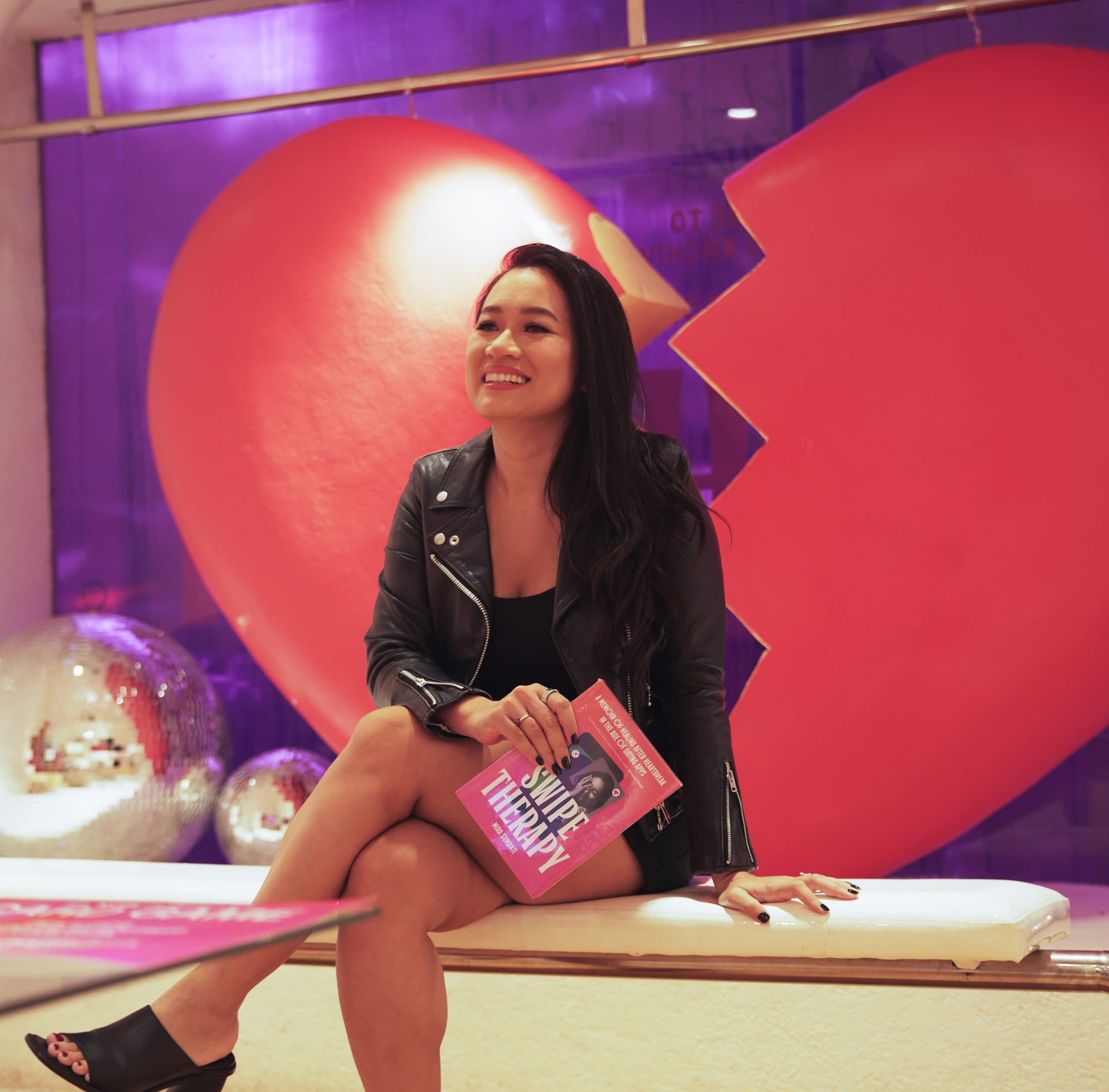 Swipe Therapy, Buku Debut Mira Sumanti, Tentang Self-Discovery di Era Dating Apps