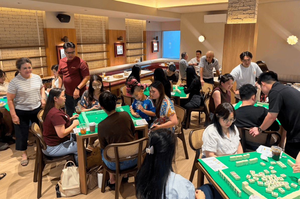 Dari Ruang Tamu Lansia ke Kafe Gen Z: Mahjong Jadi Tongkrongan Baru Jakarta, Ini Tempat Mainnya