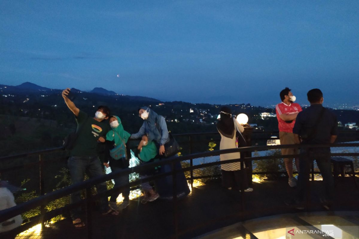 Wisata Malam Bandung