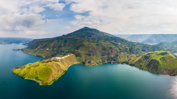 Wisata Danau Indonesia